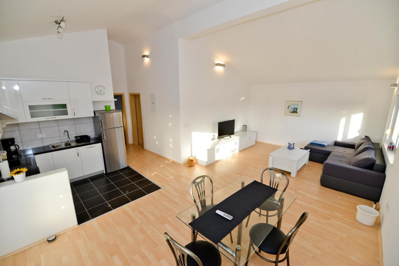Apartmani Vidikovac Dokoza Zara Esterno foto